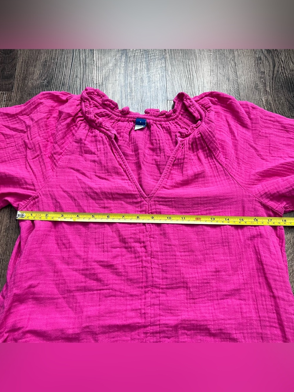 Old Navy Women’s Small Bright Pink Gauze V-Neck Tunic Dress w/ Pockets - Picture 5 of 8